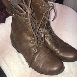 Cute brown boots